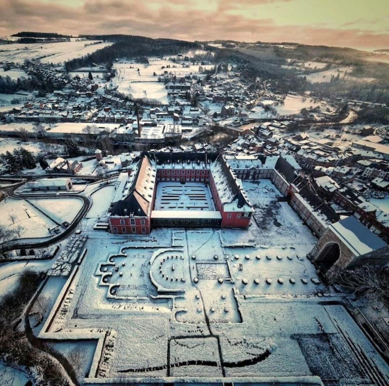 Vila Les Melezes A Stavelot, 5 Personnes Exteriér fotografie